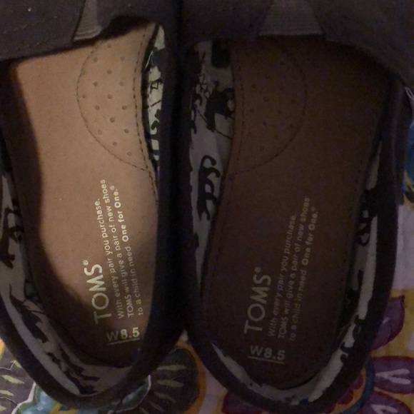 Brown Toms - Picture 3 of 5